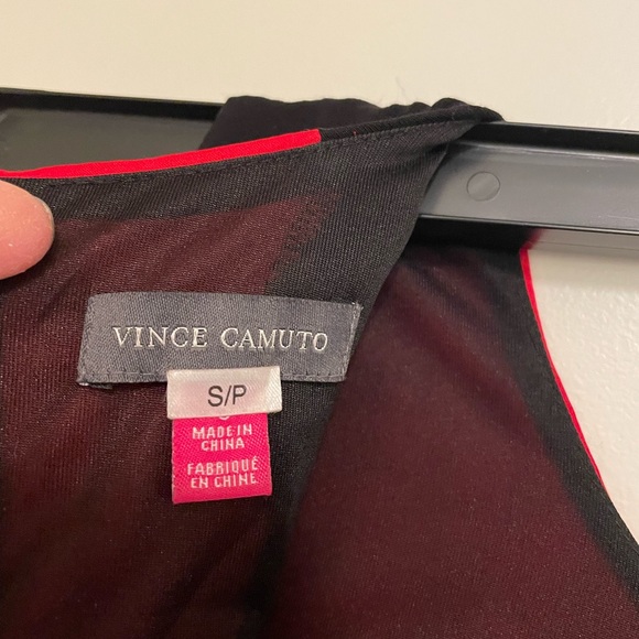 Vince Camuto red and black top small - Picture 3 of 5